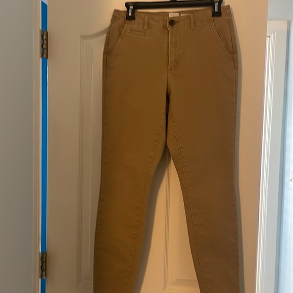 Gray-black yoga pants M and tan pants size 8, both are sold together for $9 - Picture 3 of 6